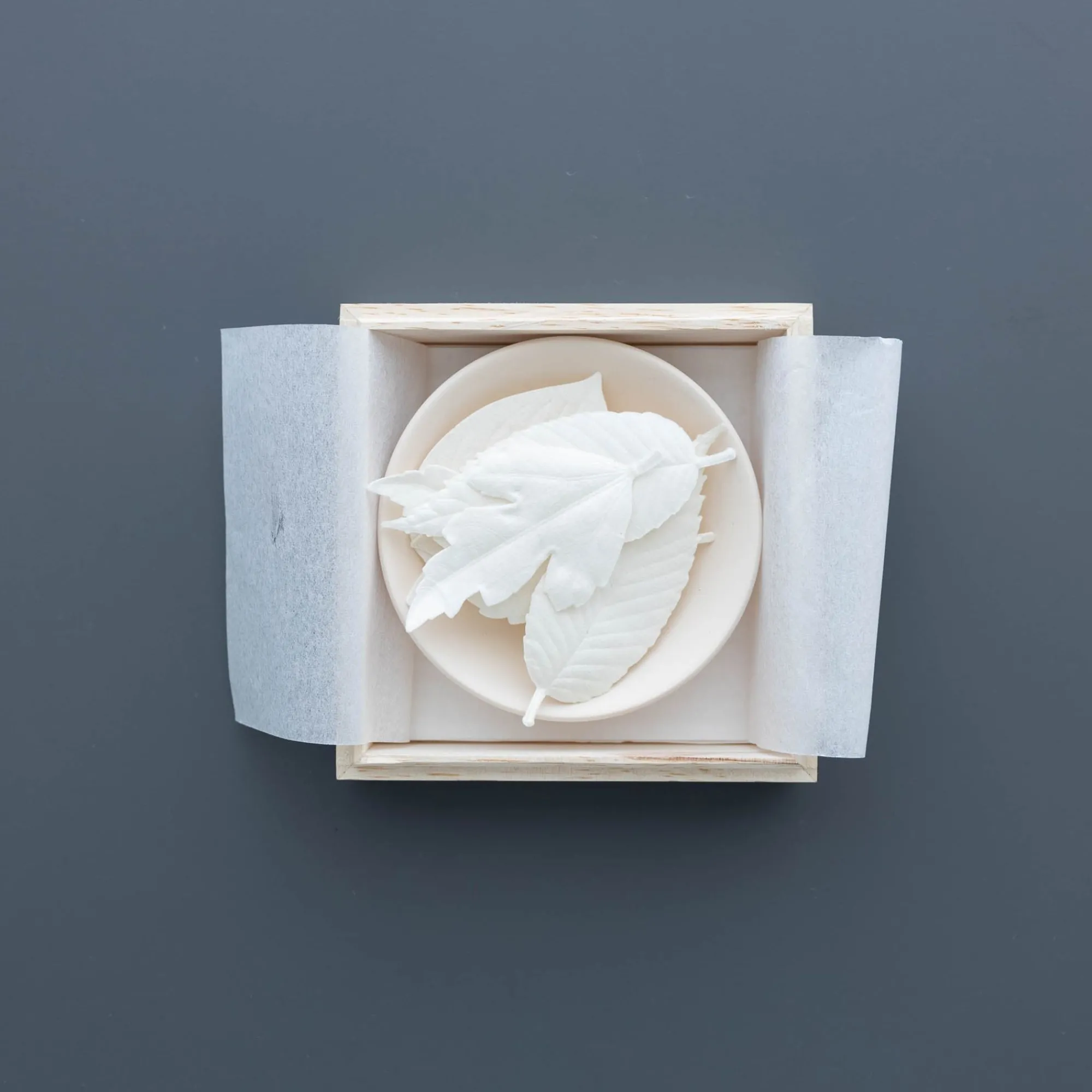 MORIHATA International Ltd. Co. Soaps & Scents*Ha Ko Paper Incense - White