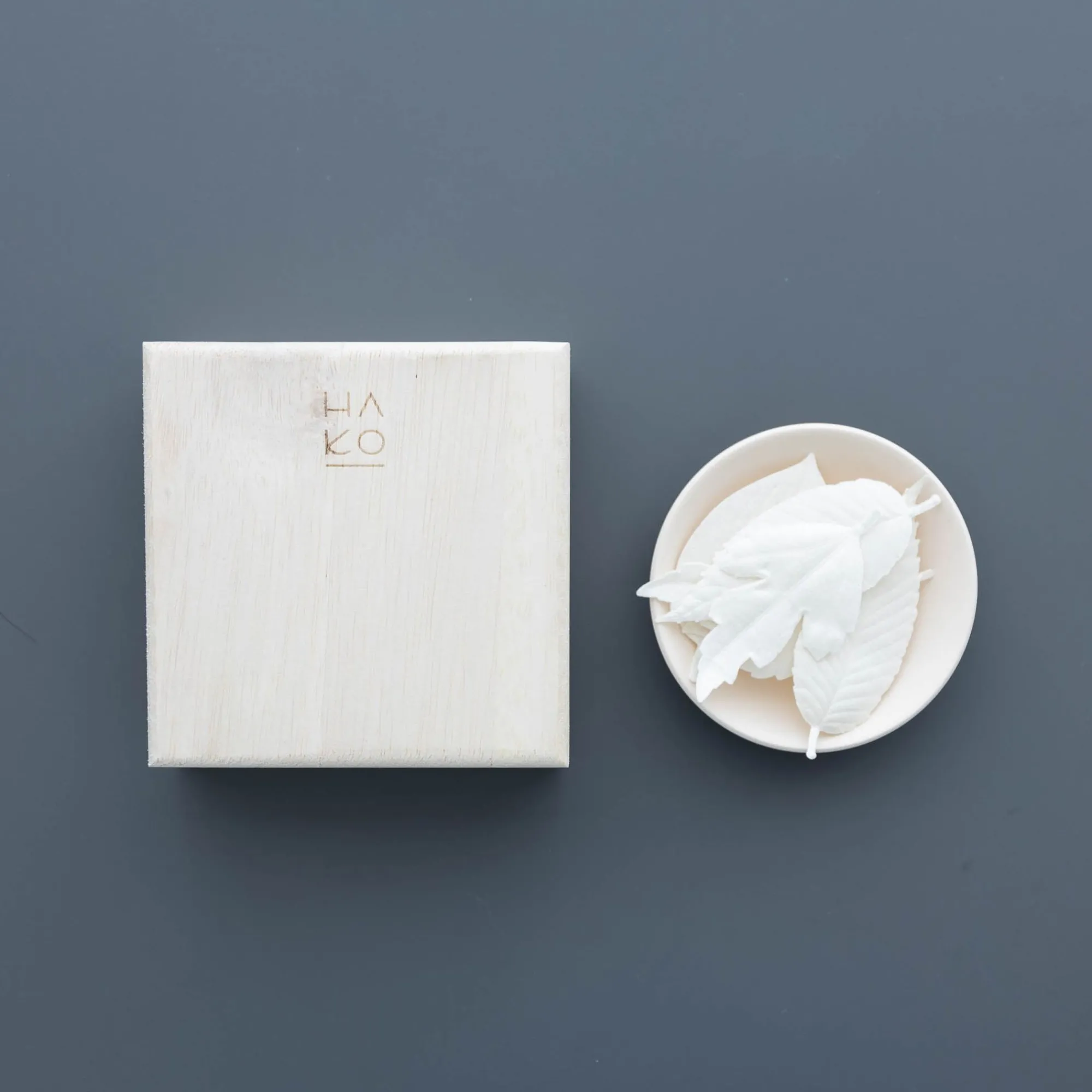 MORIHATA International Ltd. Co. Soaps & Scents*Ha Ko Paper Incense - White