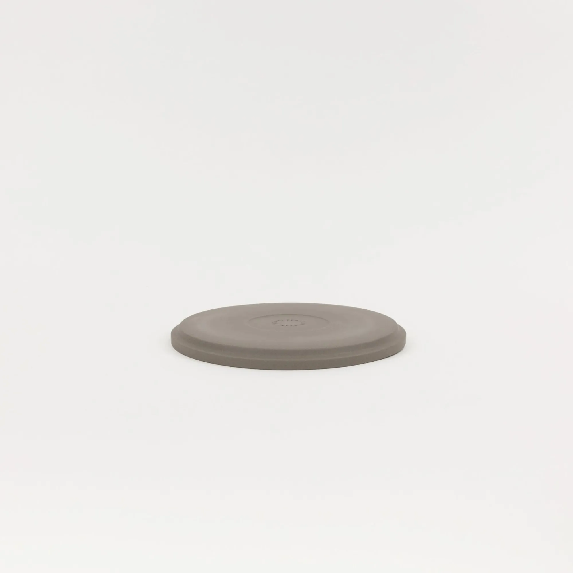 SAIKAI (Hasami) Plate / Lid*Haw103 - Plate / Lid Ash White O 7.3/8"
