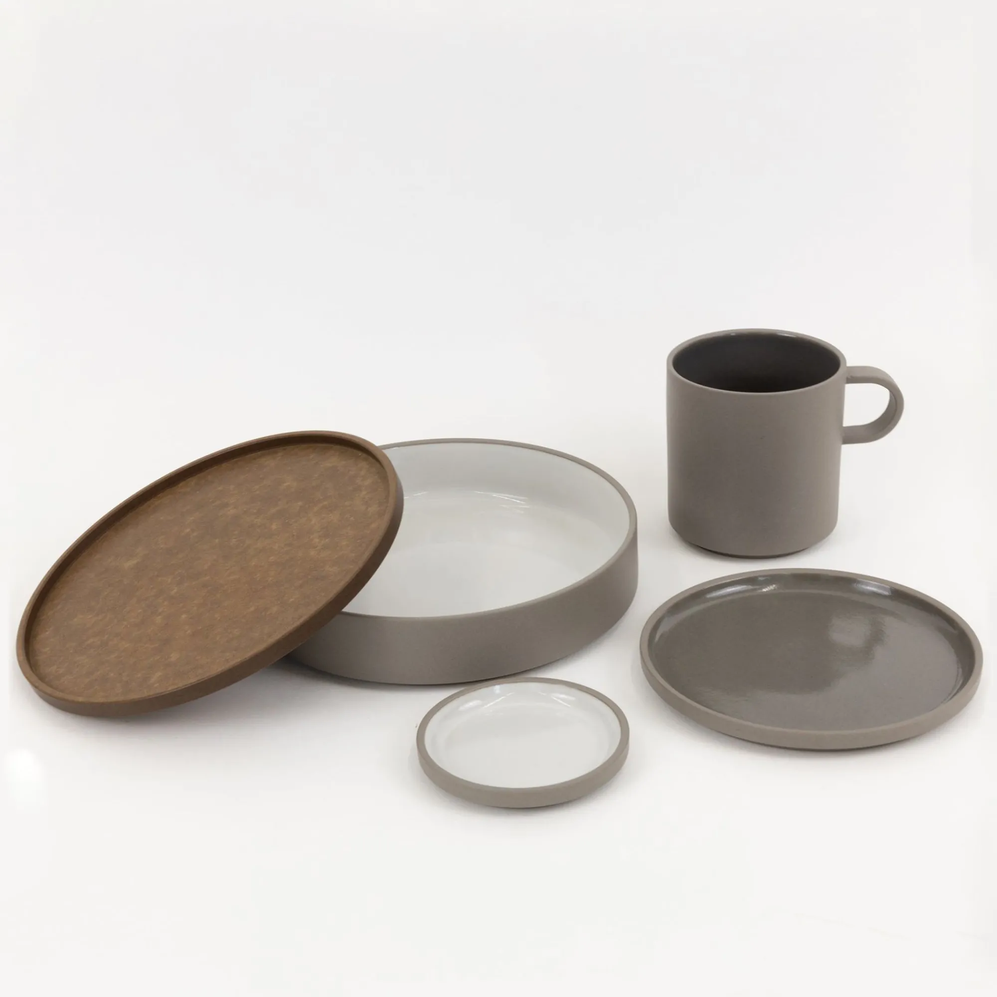 SAIKAI (Hasami) Plate / Lid*Haw101 - Plate / Lid Ash White O 3.3/8"