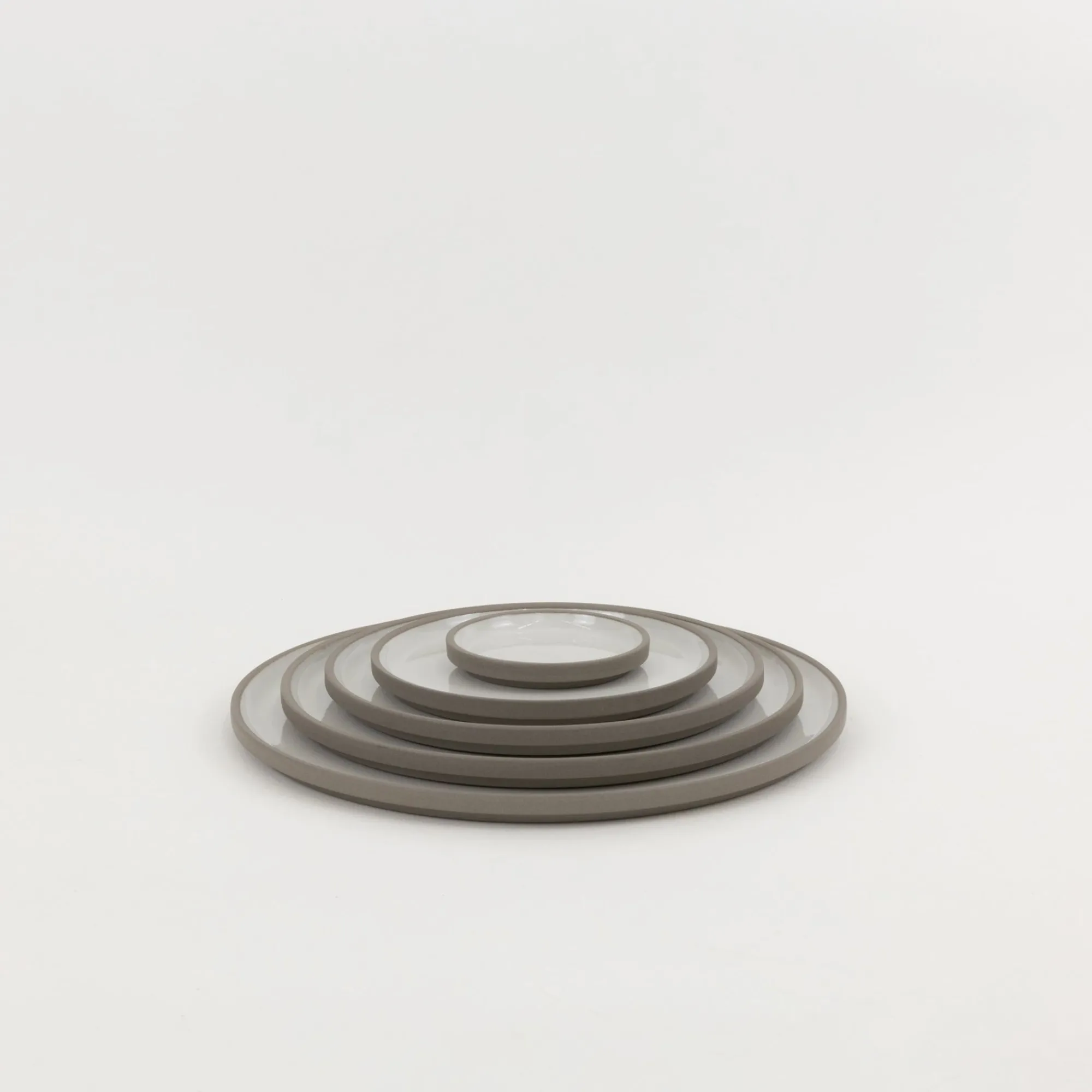 SAIKAI (Hasami) Plate / Lid*Haw102 - Plate / Lid Ash White O 5.5/8"