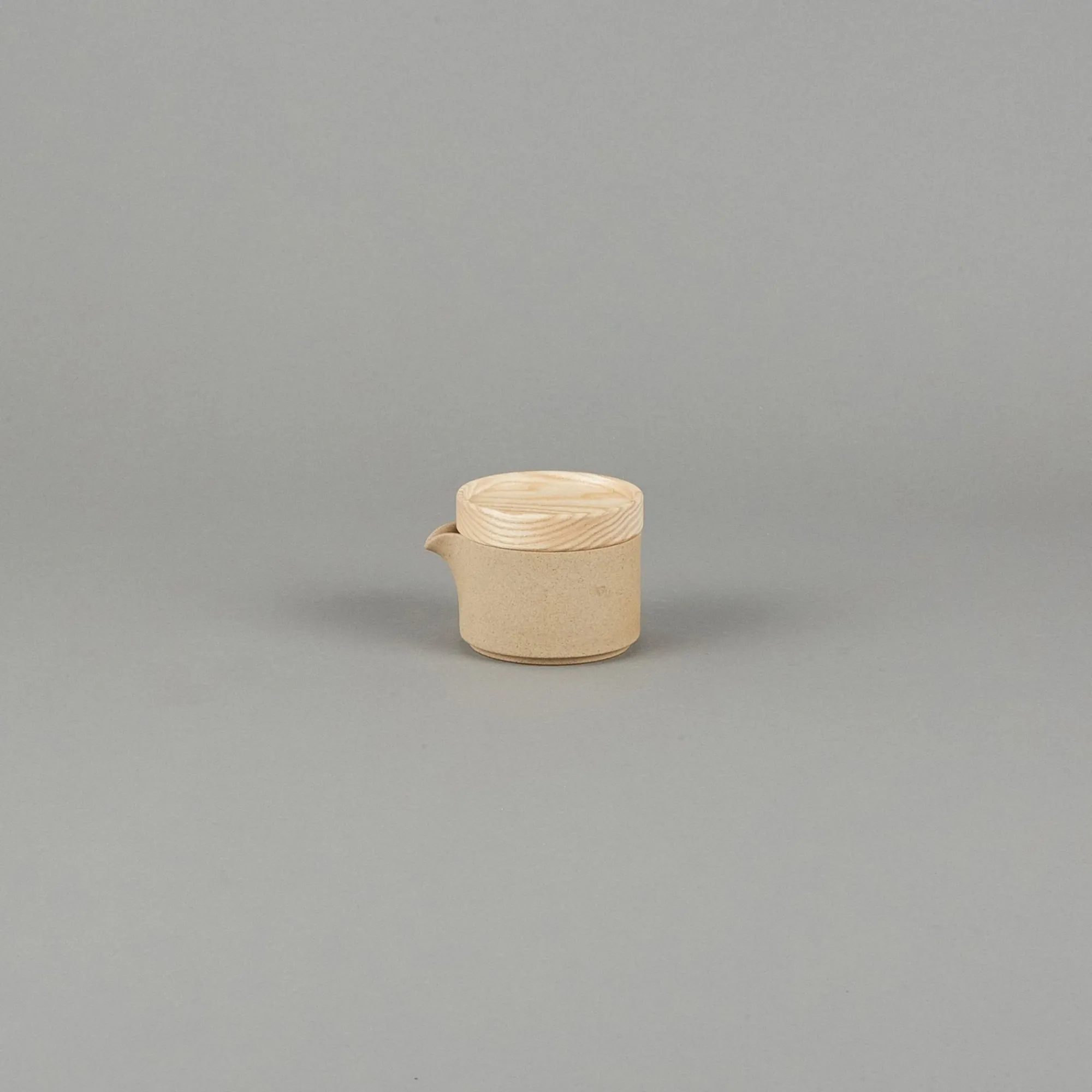 SAIKAI (Hasami) Coffee & Tea*Hp028 - Creamer Natural O 3.3/8"