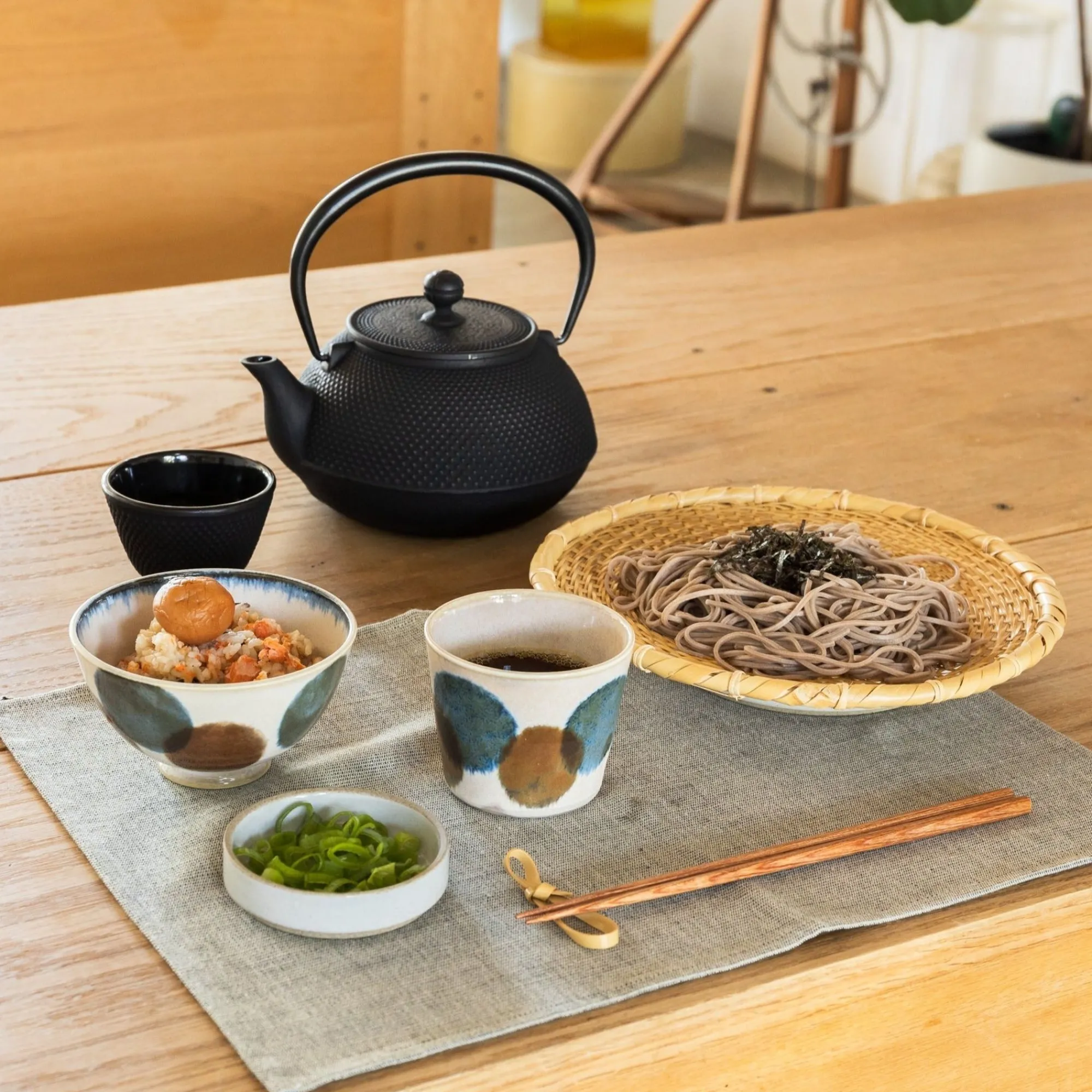 Miya Company Drinking*Nambu Tekki Cast Iron Teapot With Strainer - Arare
