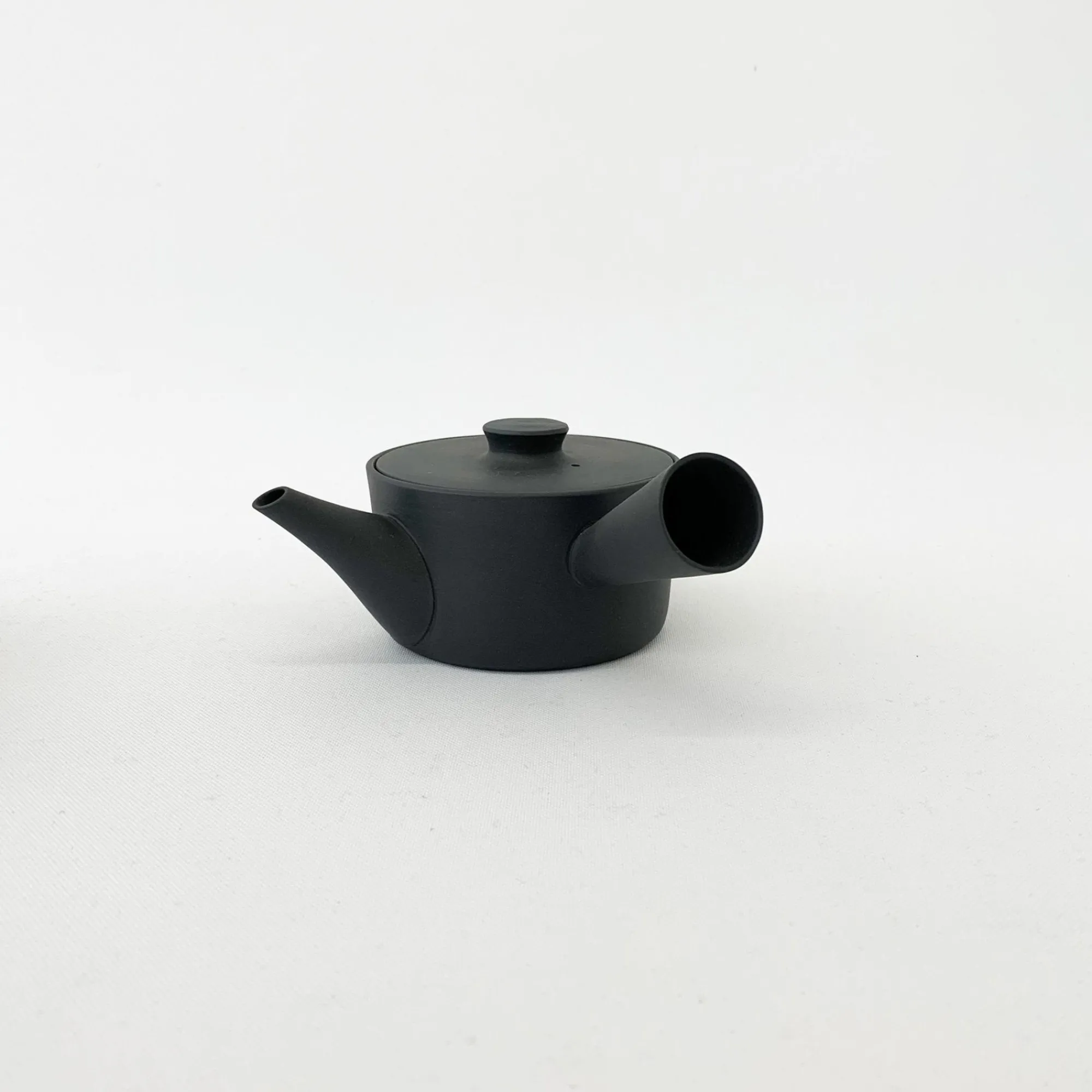 TORTOISE-yellow paper Drinking*Tea Pot/Kyu-Su By Yumiko Iihoshi