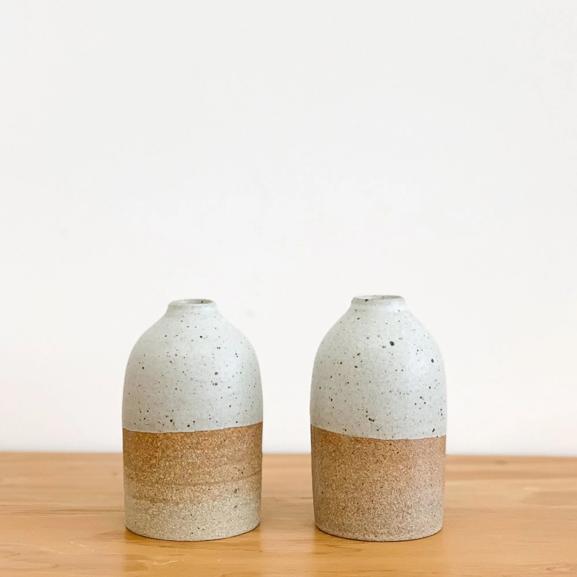 Tomoro Pottery Home Decor*Tomoro Terra Bud Vase (Small)